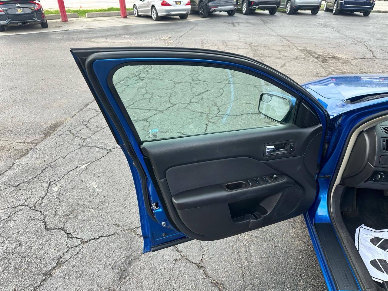 Ford Fusion 4dr Sdn SE FWD 2012