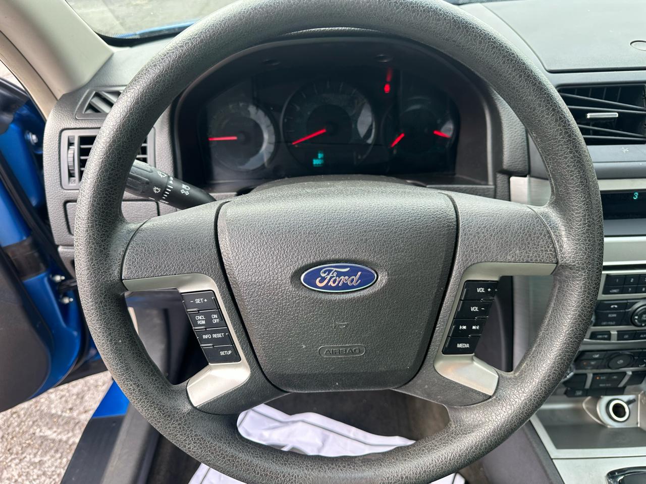 Ford Fusion 4dr Sdn SE FWD 2012