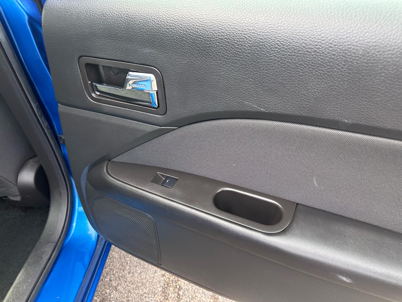 Ford Fusion 4dr Sdn SE FWD 2012