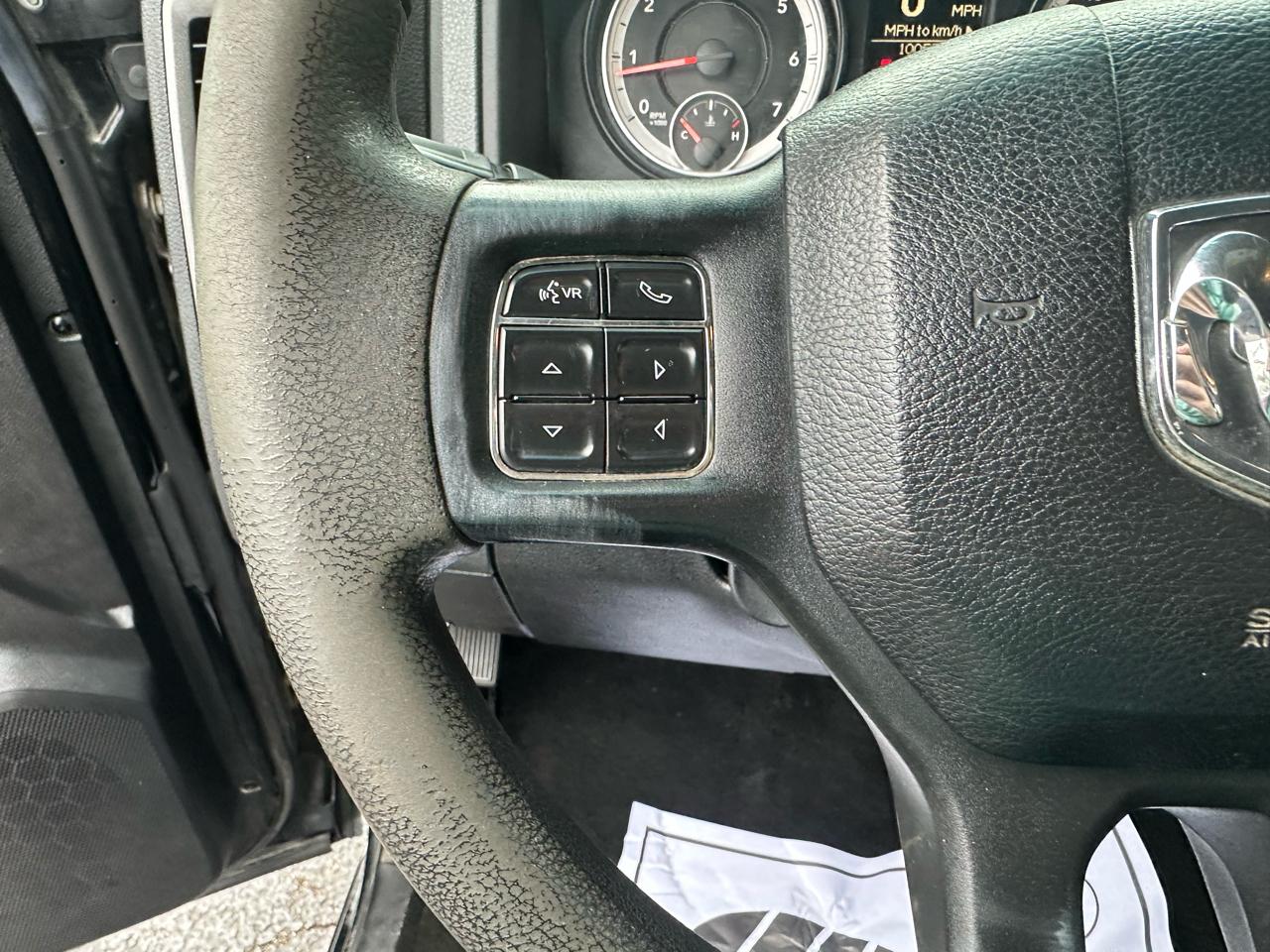 RAM 1500 2WD Crew Cab 140.5" Express 2014