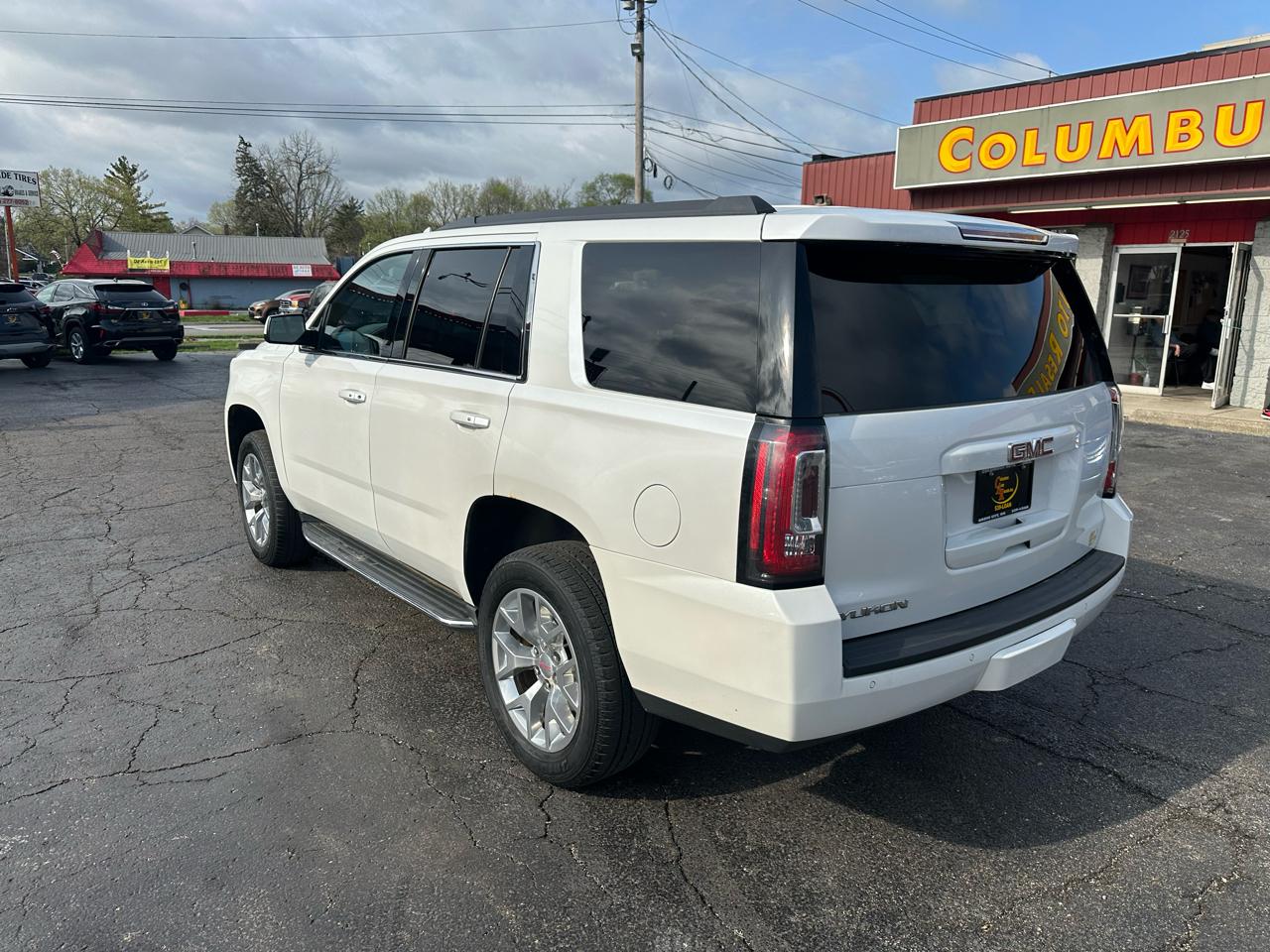 GMC Yukon 4WD 4dr SLT 2017