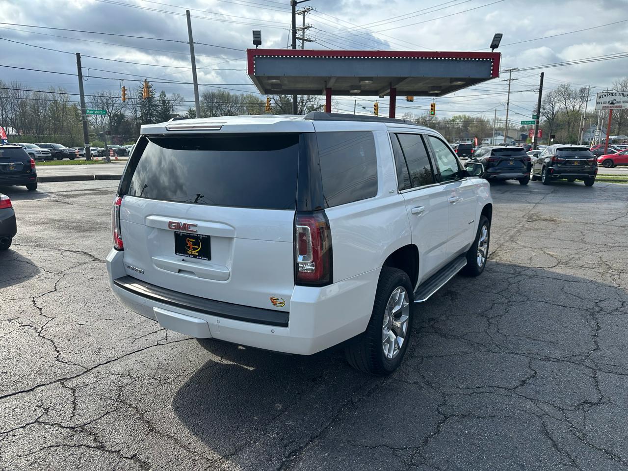 GMC Yukon 4WD 4dr SLT 2017