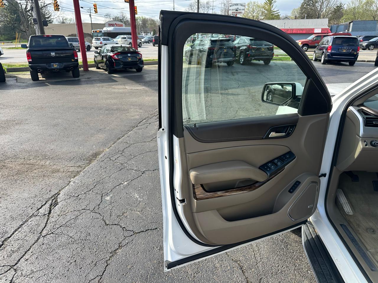 GMC Yukon 4WD 4dr SLT 2017