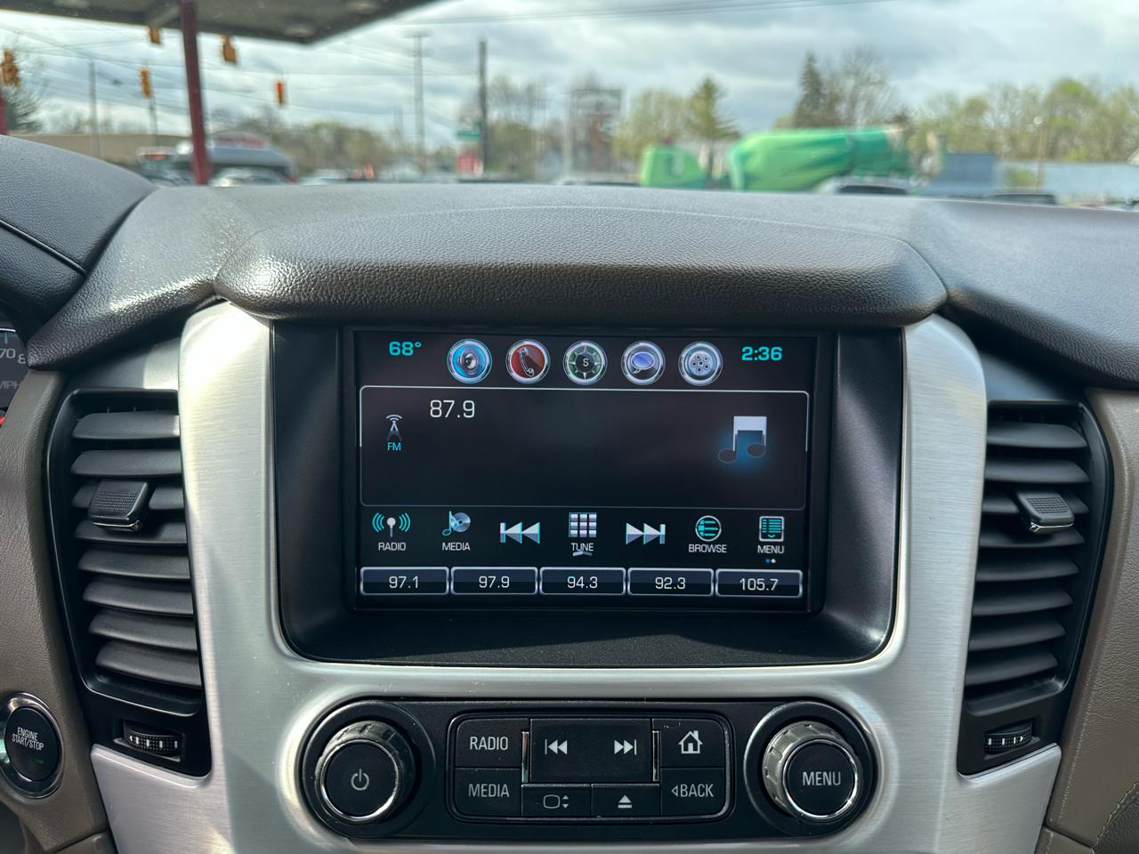 GMC Yukon 4WD 4dr SLT 2017