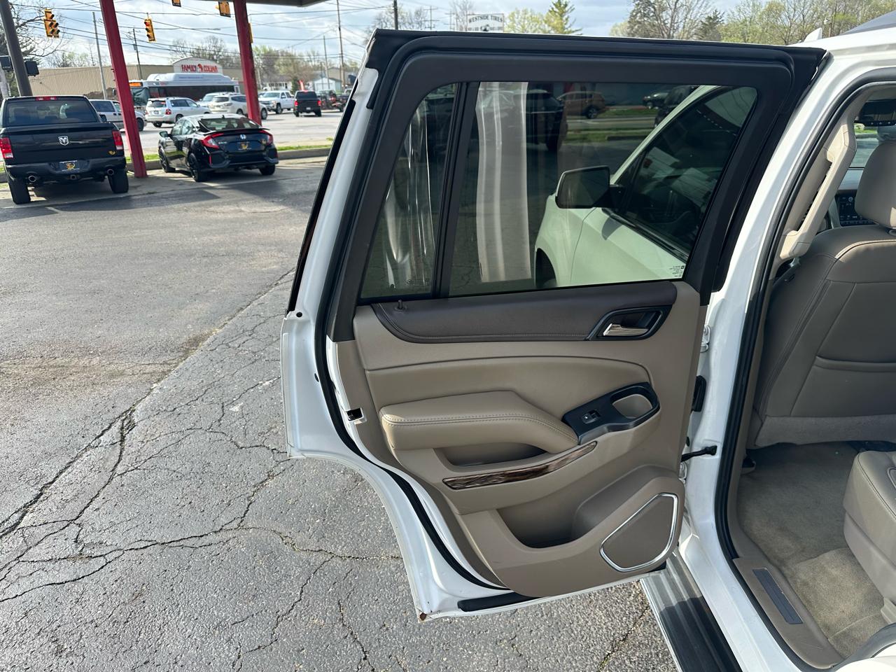 GMC Yukon 4WD 4dr SLT 2017