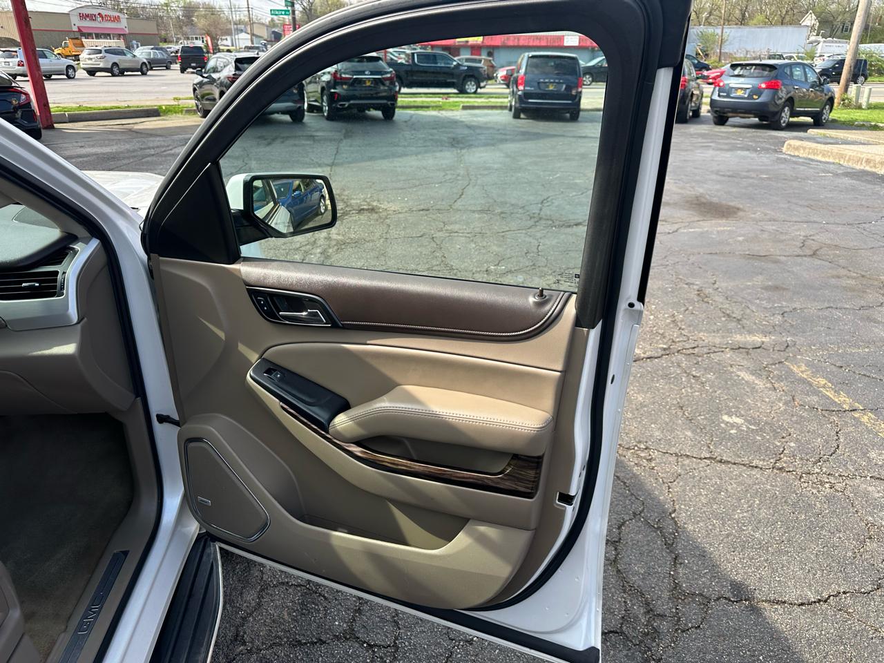 GMC Yukon 4WD 4dr SLT 2017