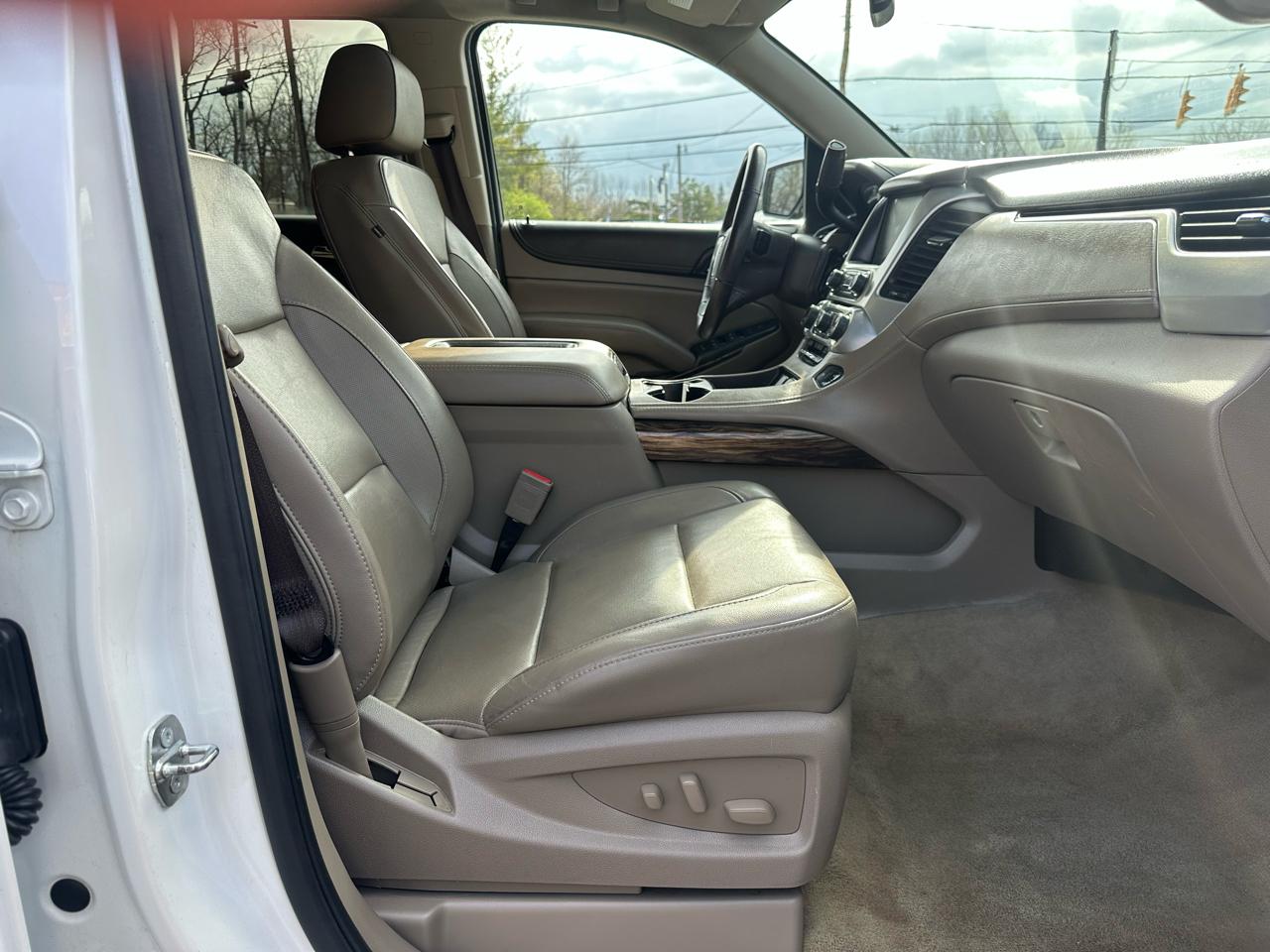 GMC Yukon 4WD 4dr SLT 2017