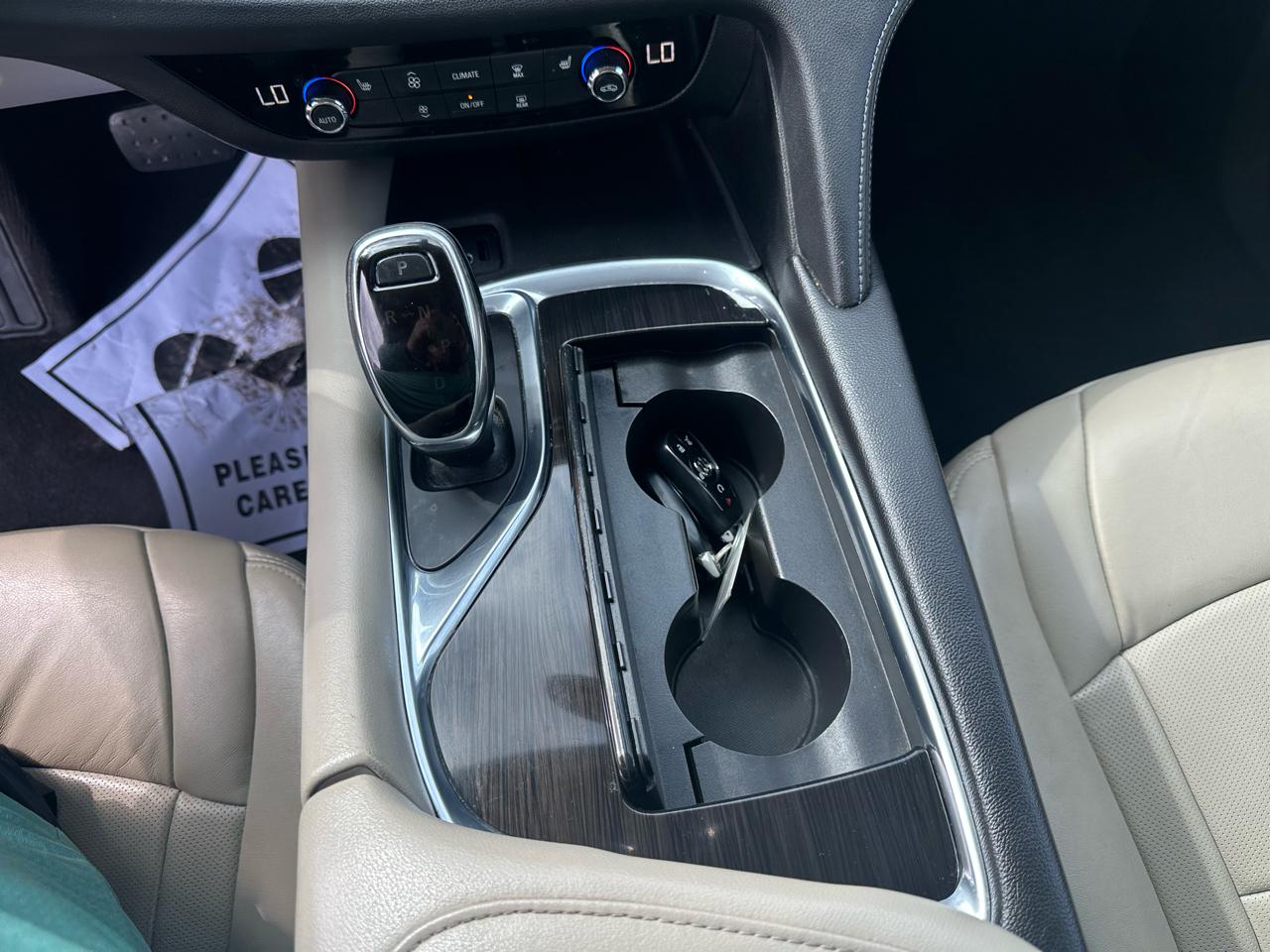 Buick Enclave FWD 4dr Essence 2019