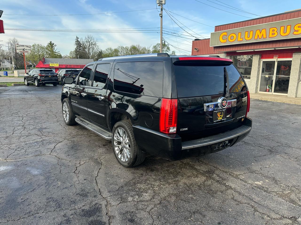 Cadillac Escalade ESV AWD 4dr 2009