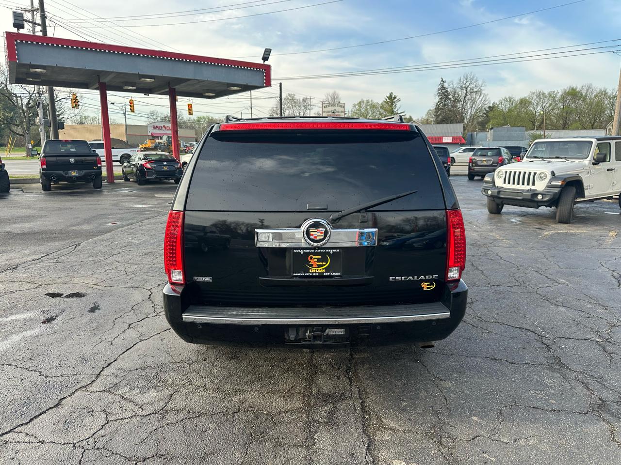 Cadillac Escalade ESV AWD 4dr 2009