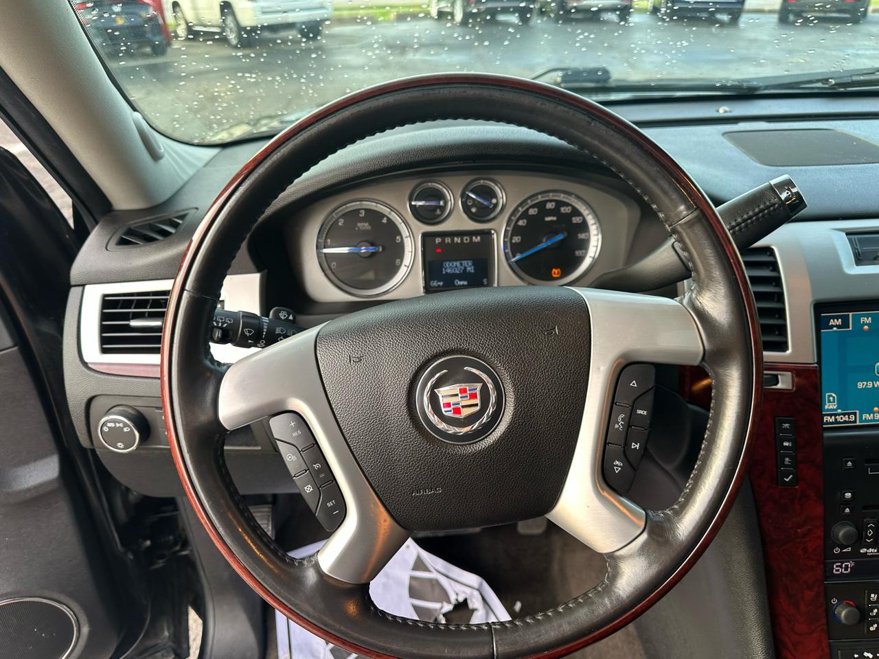 Cadillac Escalade ESV AWD 4dr 2009