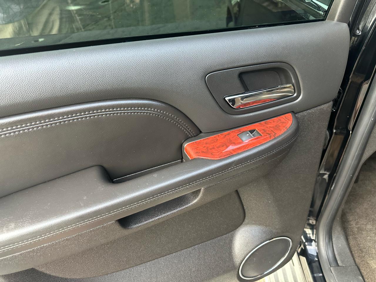 Cadillac Escalade ESV AWD 4dr 2009