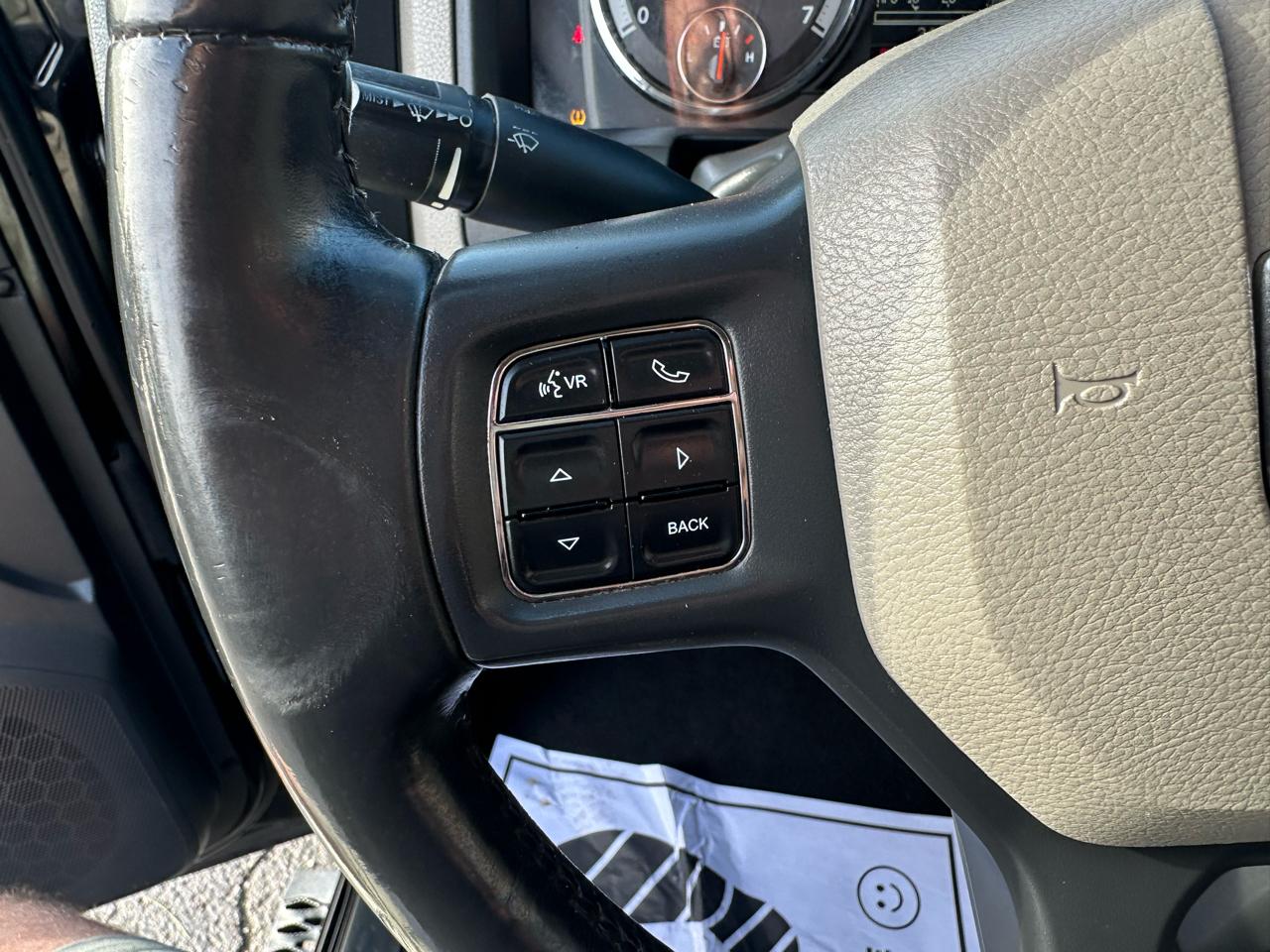 RAM 1500 4WD Quad Cab 140.5" Big Horn 2012