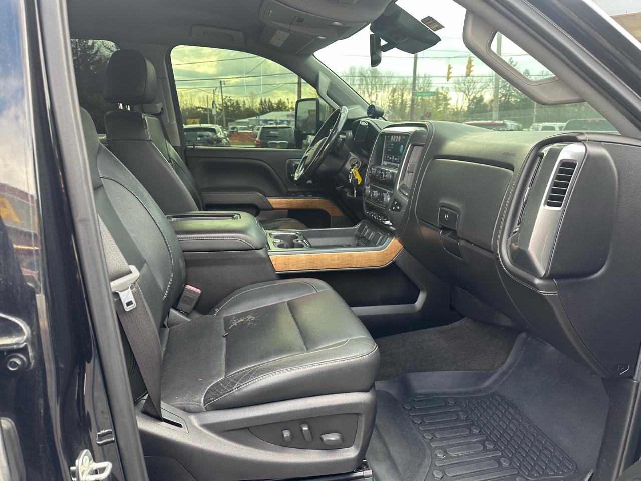 Chevrolet Silverado 3500HD 4WD Crew Cab 167.7" LTZ 2018