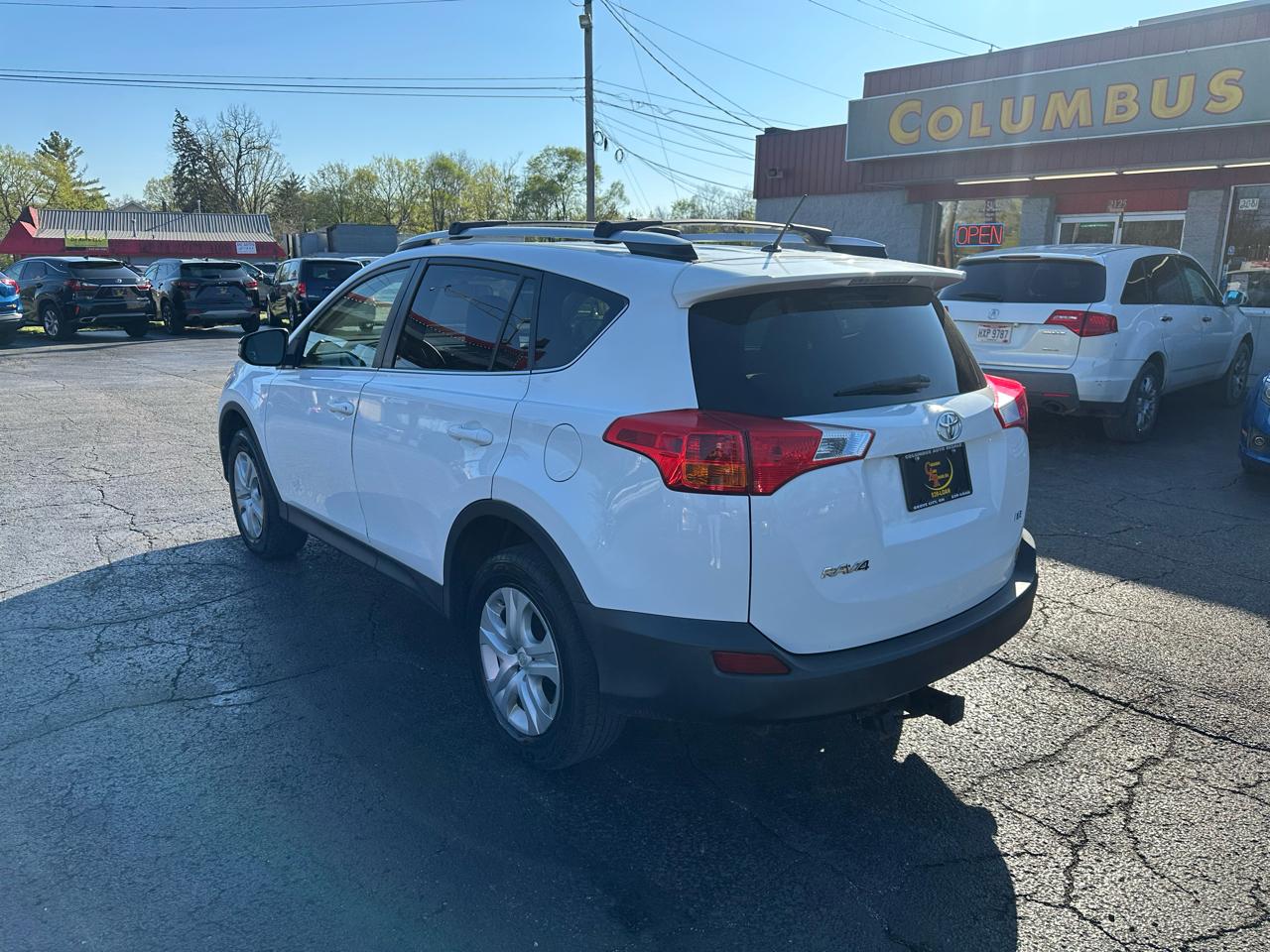 Toyota RAV4 FWD 4dr LE (Natl) 2014