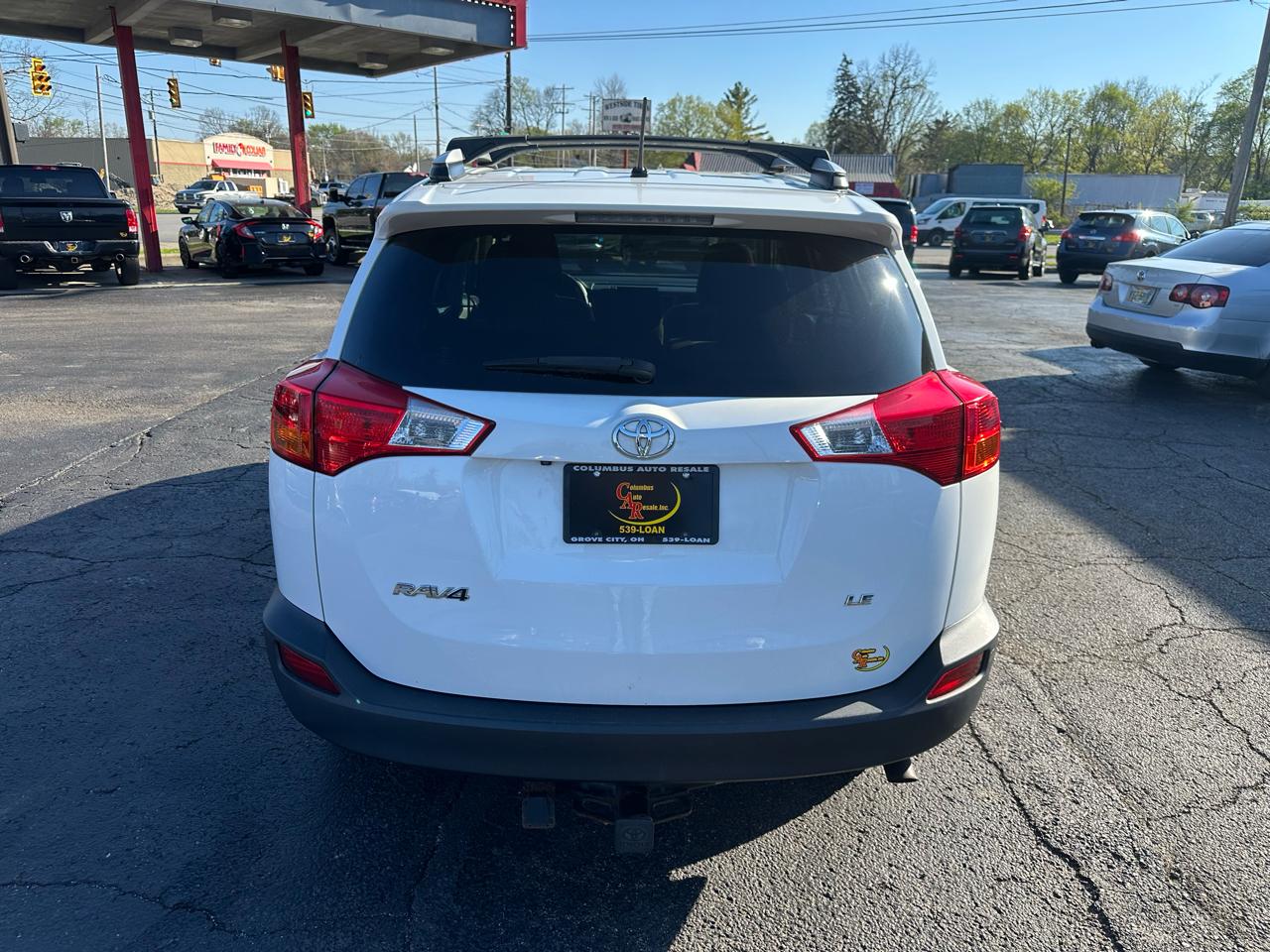 Toyota RAV4 FWD 4dr LE (Natl) 2014