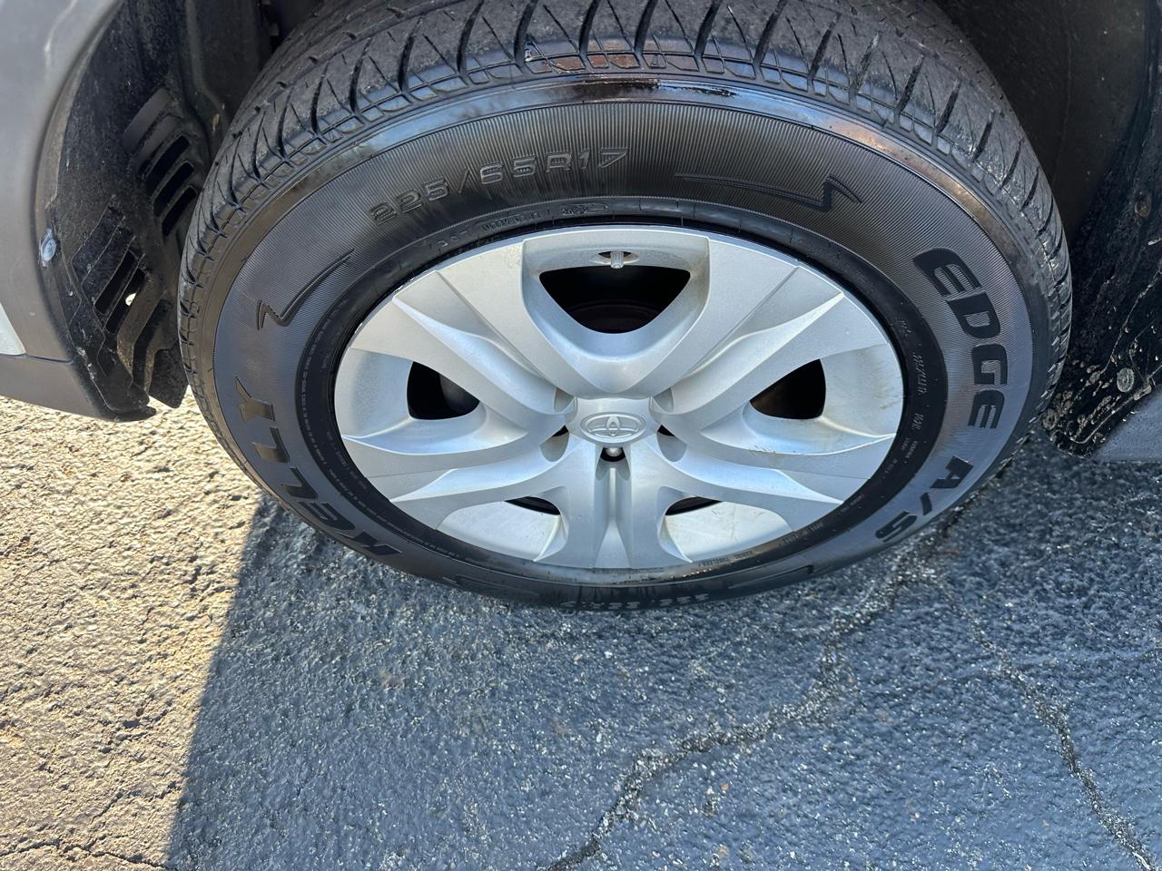 Toyota RAV4 FWD 4dr LE (Natl) 2014