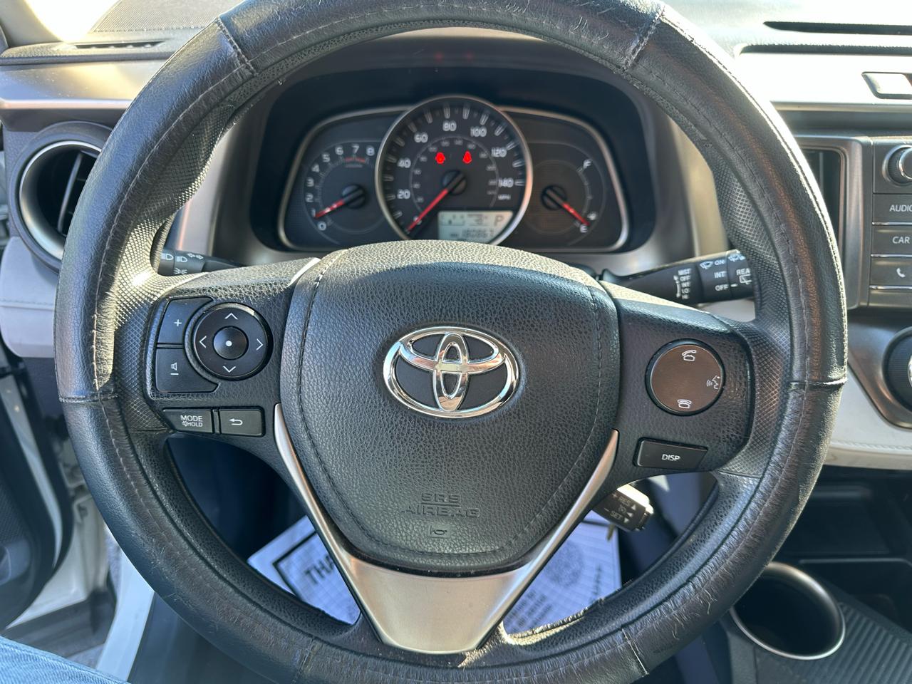 Toyota RAV4 FWD 4dr LE (Natl) 2014