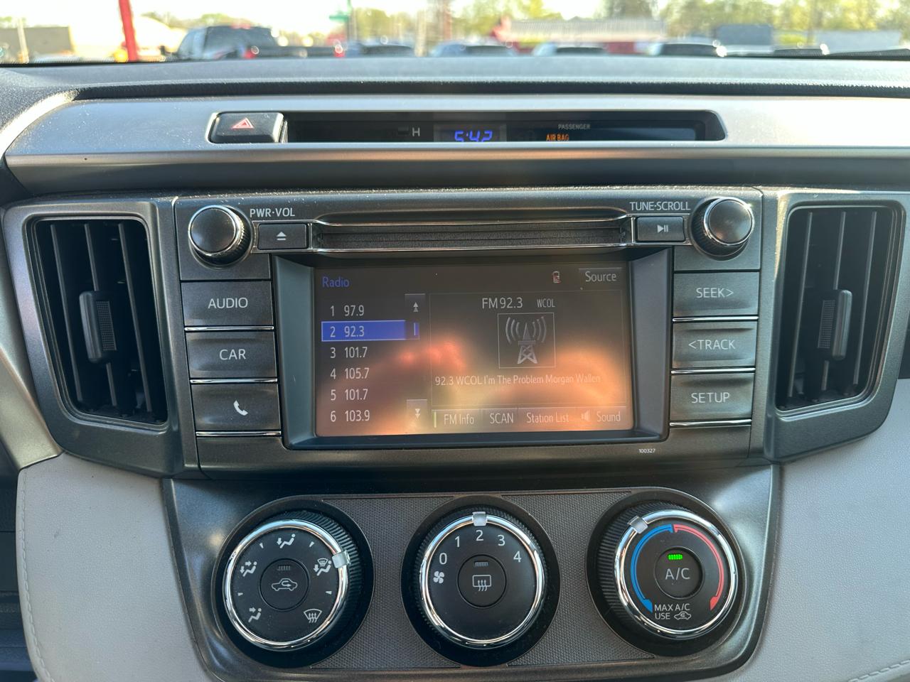 Toyota RAV4 FWD 4dr LE (Natl) 2014