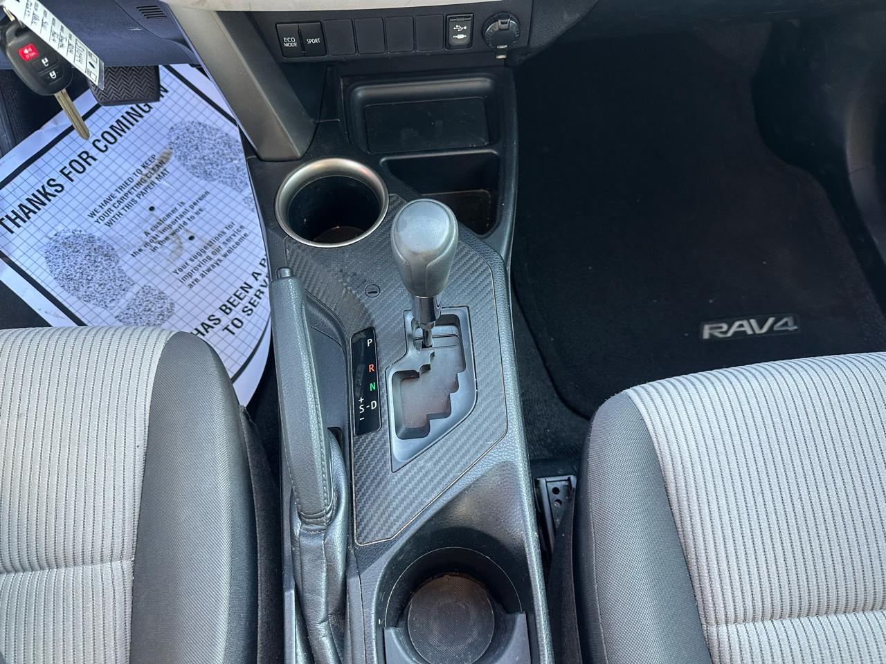 Toyota RAV4 FWD 4dr LE (Natl) 2014