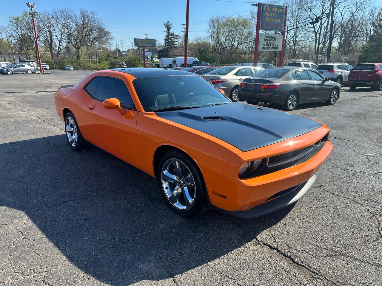 Dodge Challenger 2dr Cpe SXT Plus 2014