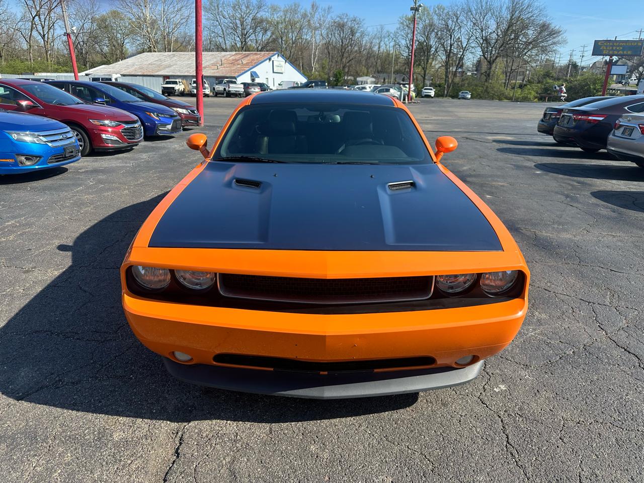 Dodge Challenger 2dr Cpe SXT Plus 2014