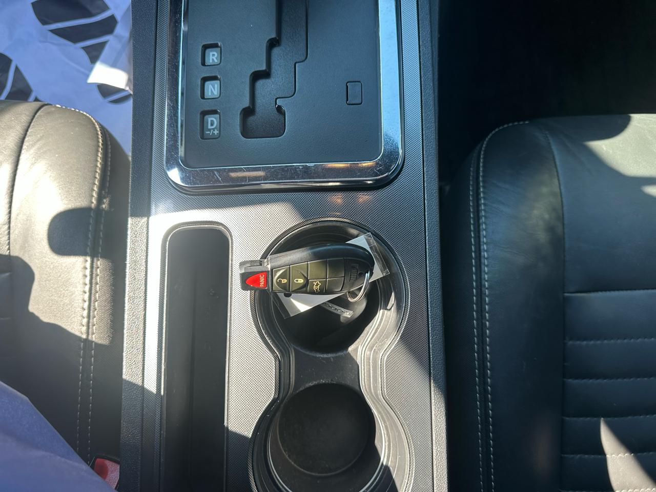 Dodge Challenger 2dr Cpe SXT Plus 2014