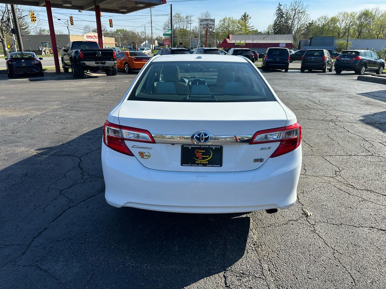 Toyota Camry Hybrid 4dr Sdn XLE (Natl) 2012