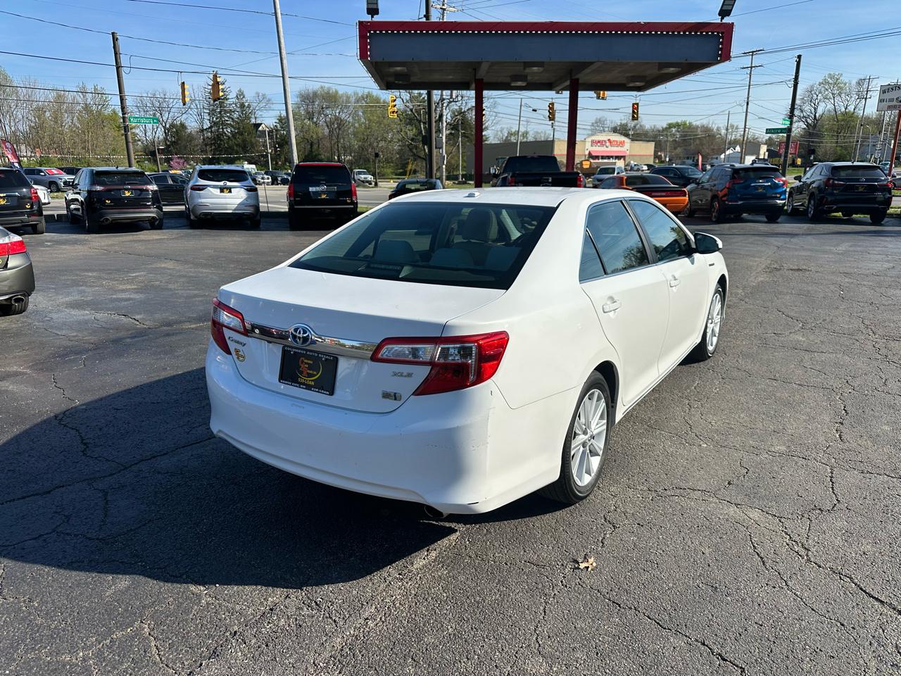 Toyota Camry Hybrid 4dr Sdn XLE (Natl) 2012