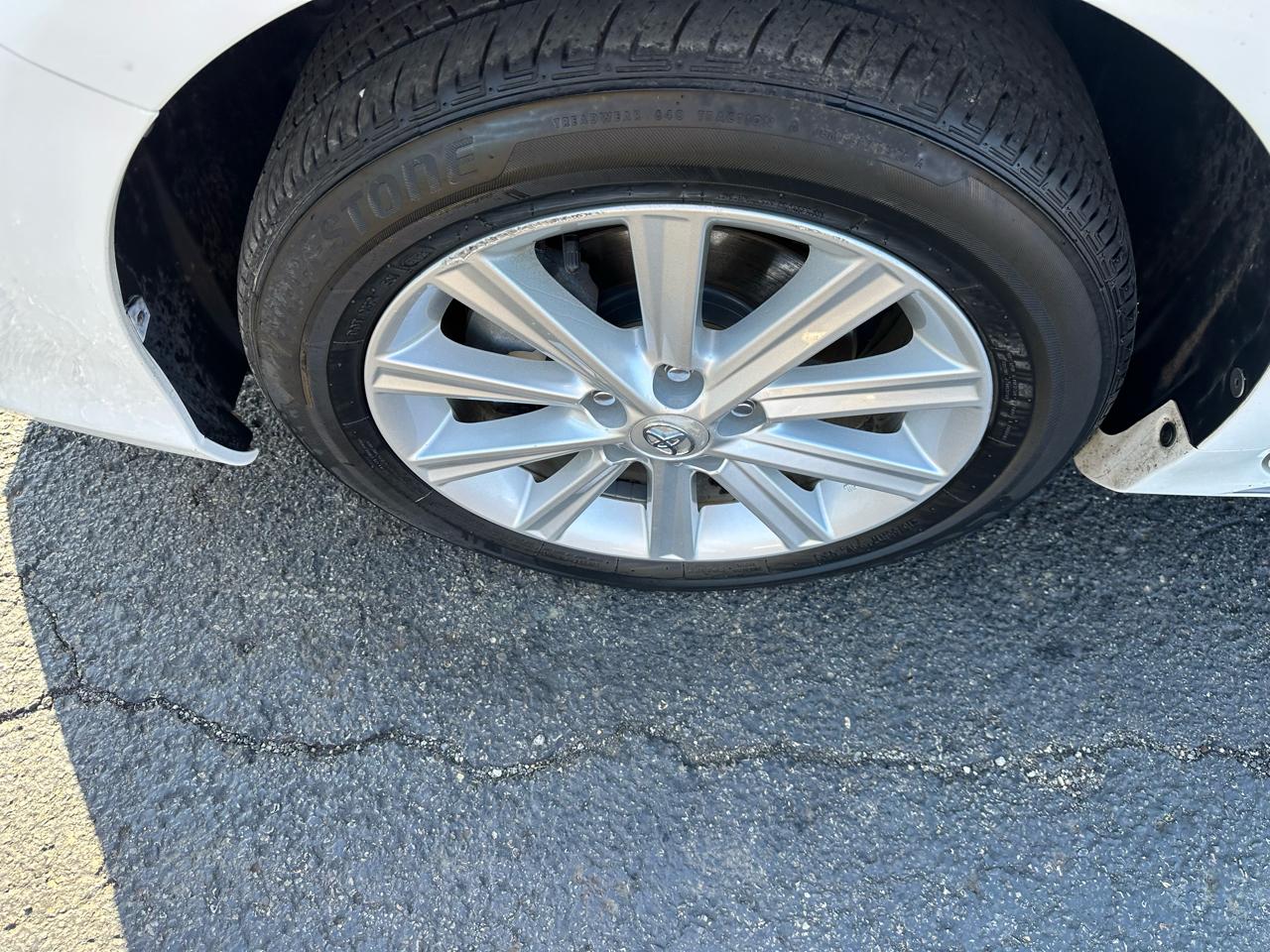 Toyota Camry Hybrid 4dr Sdn XLE (Natl) 2012