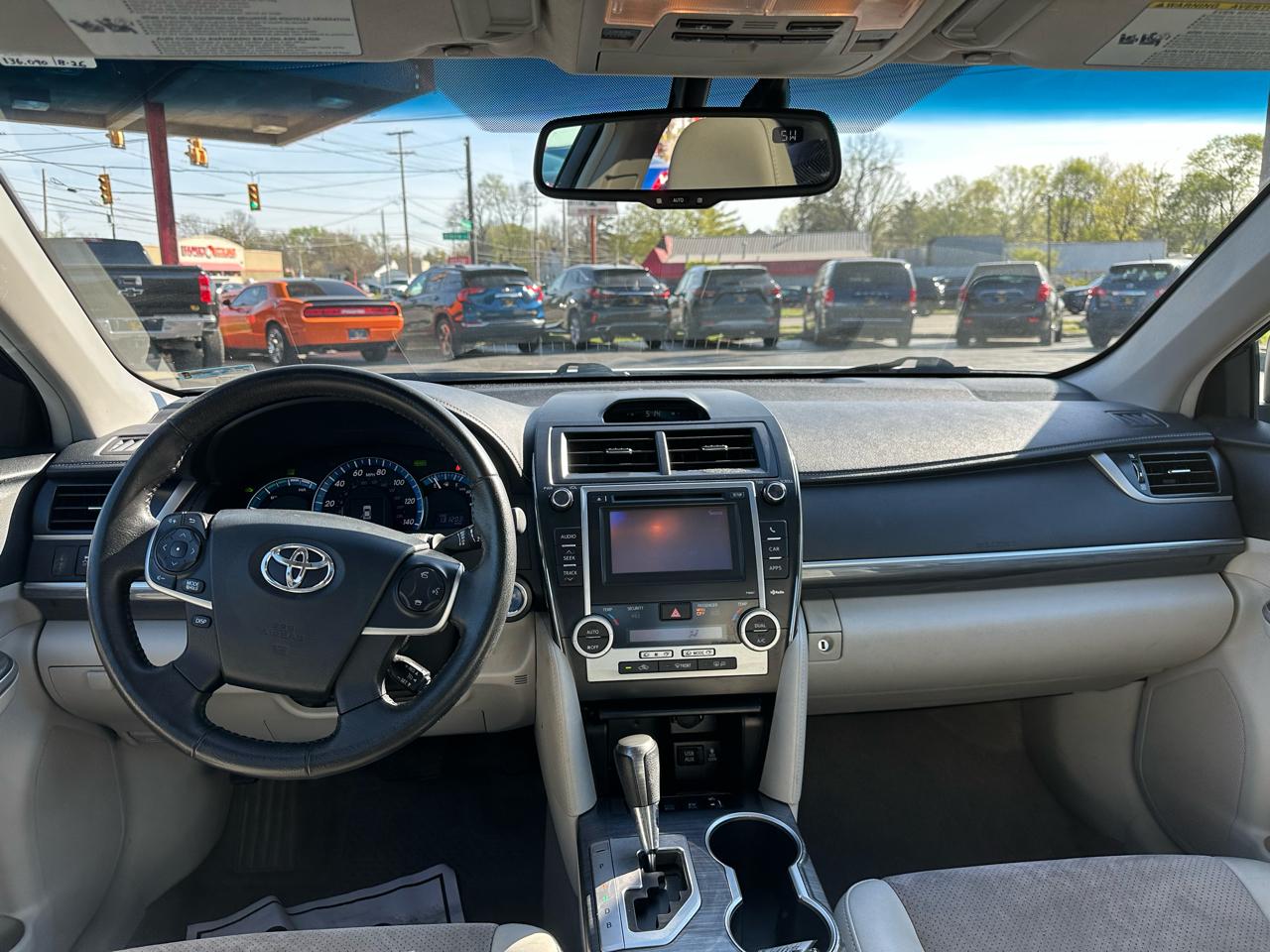 Toyota Camry Hybrid 4dr Sdn XLE (Natl) 2012