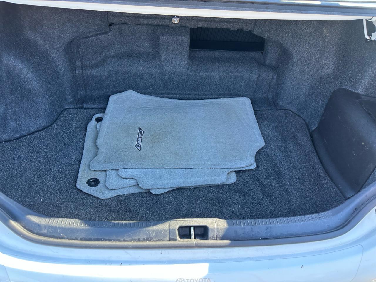 Toyota Camry Hybrid 4dr Sdn XLE (Natl) 2012