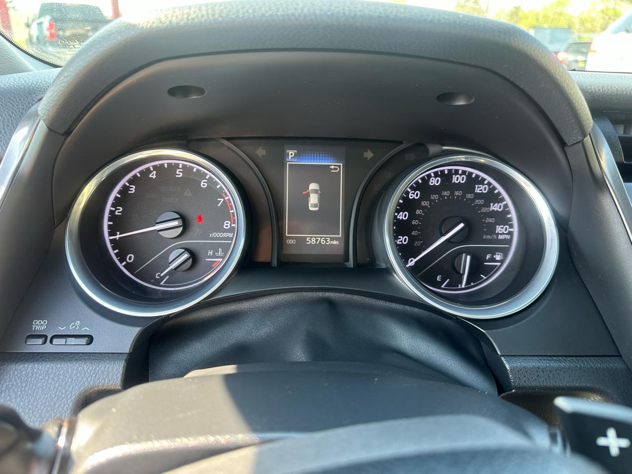 Toyota Camry SE Auto (Natl) 2020