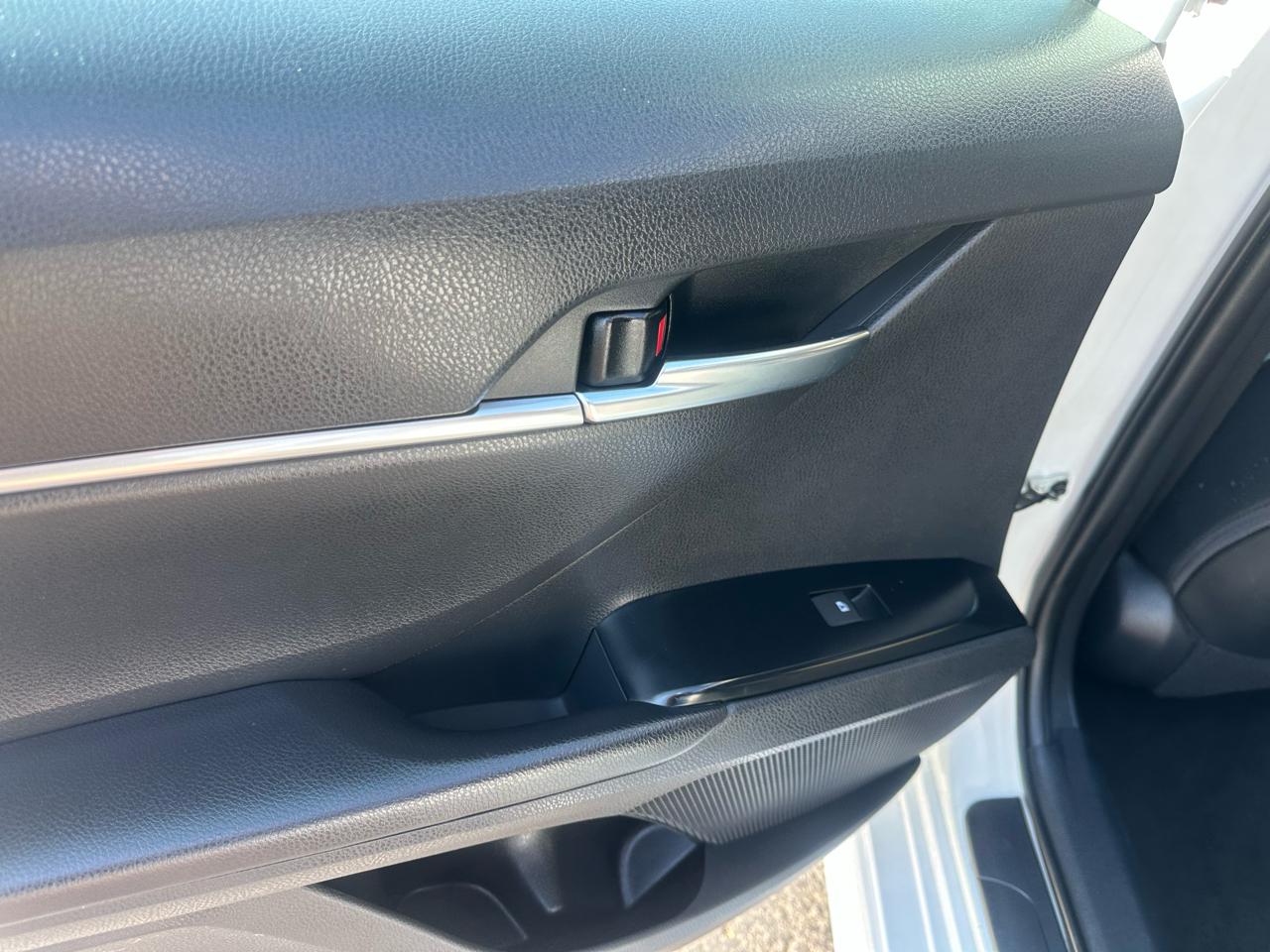 Toyota Camry SE Auto (Natl) 2020