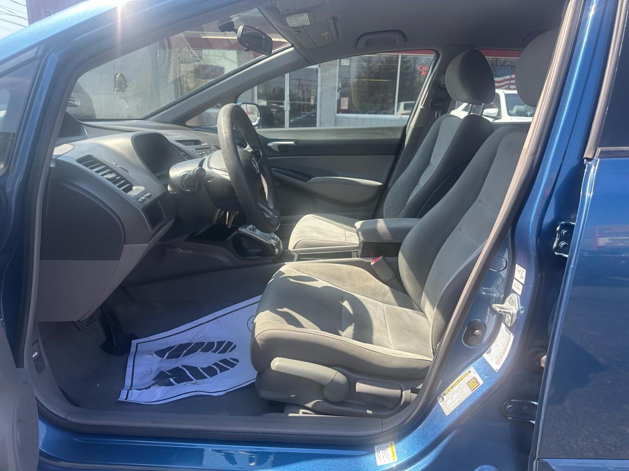 Honda Civic Sdn 4dr Auto LX 2010