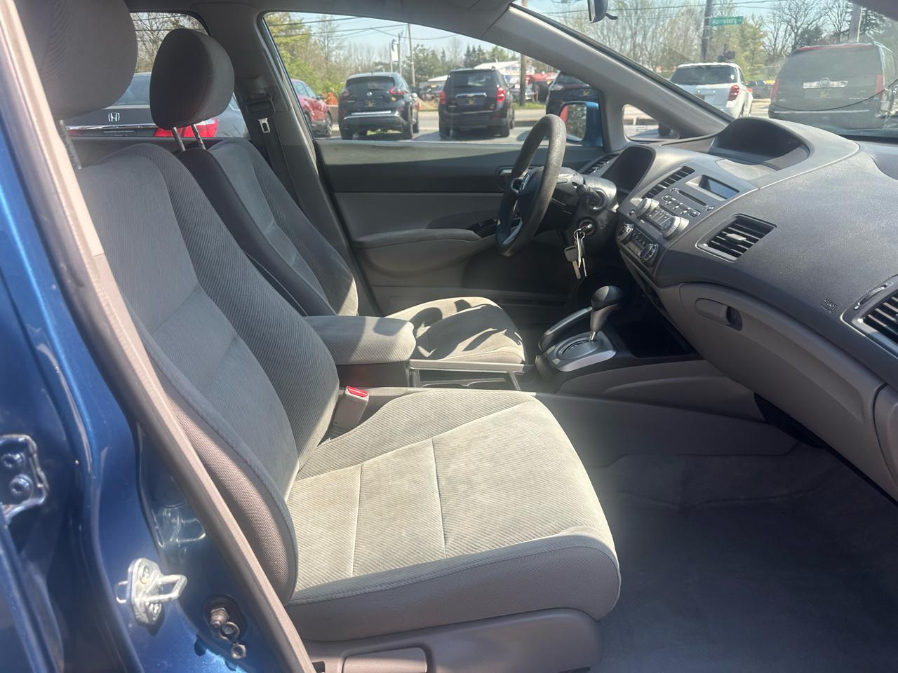 Honda Civic Sdn 4dr Auto LX 2010