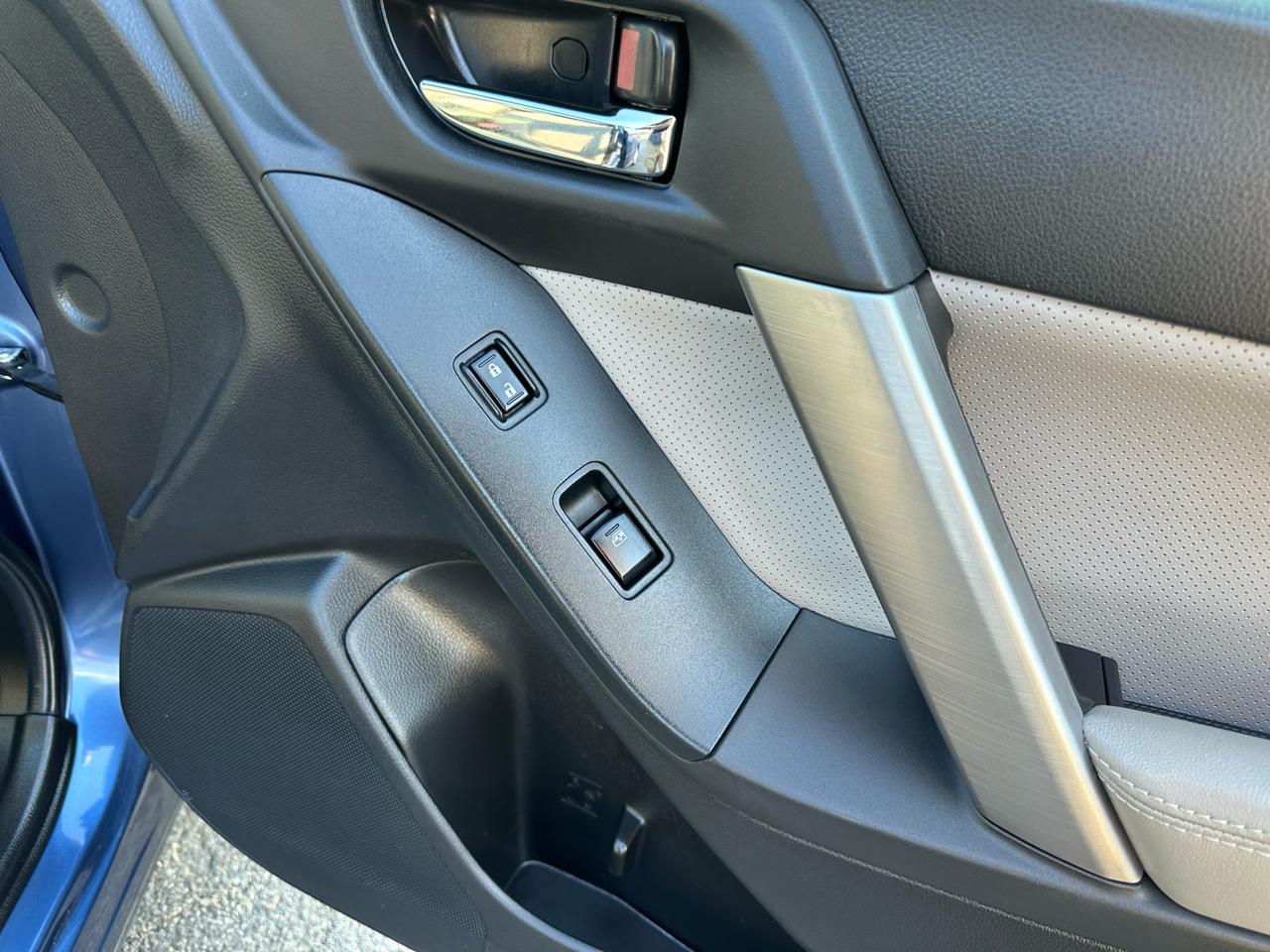 Subaru Forester 4dr Auto 2.5i Limited PZEV 2014