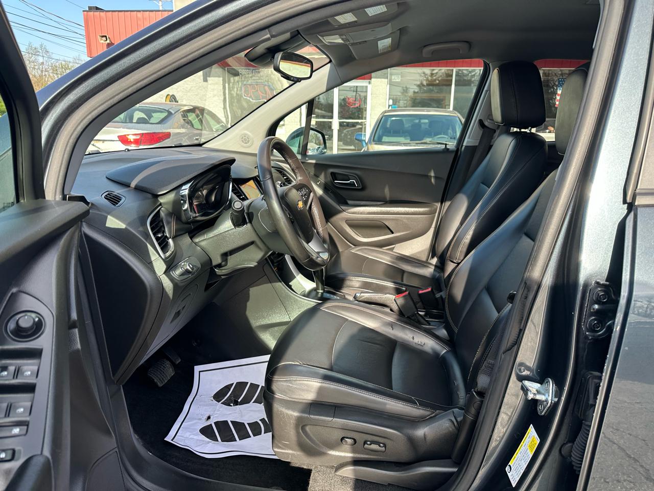 Chevrolet Trax FWD 4dr LT 2021