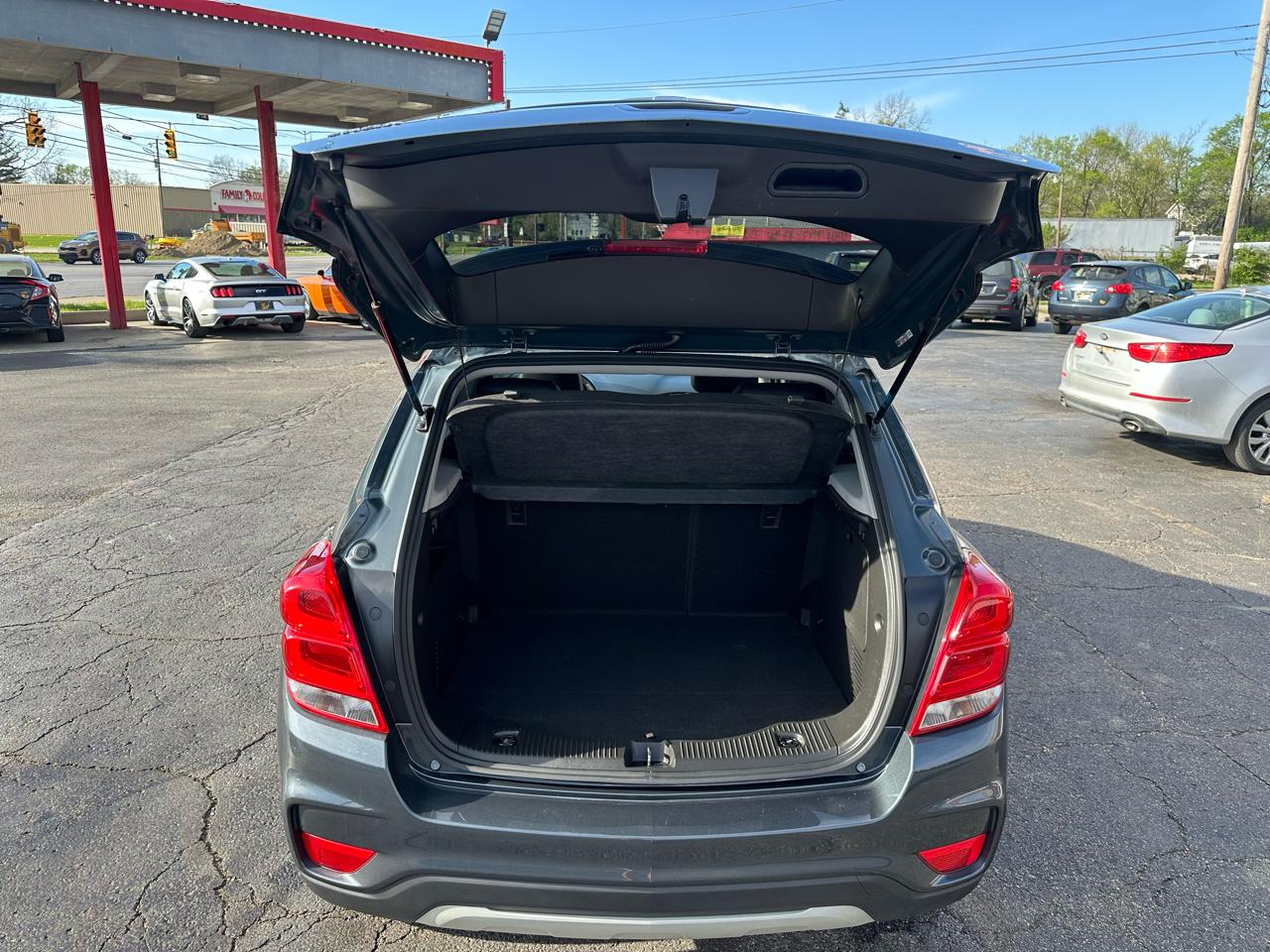 Chevrolet Trax FWD 4dr LT 2021