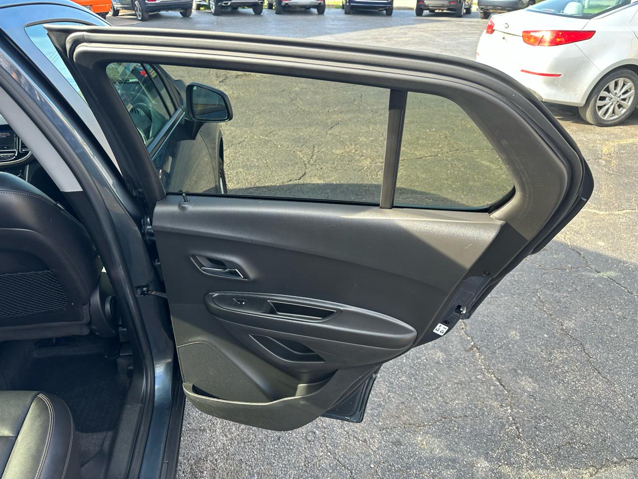 Chevrolet Trax FWD 4dr LT 2021