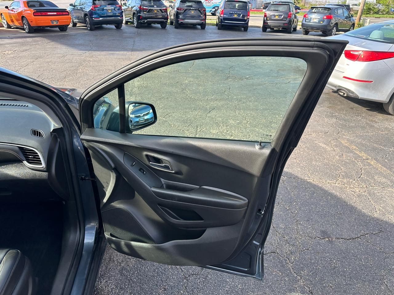 Chevrolet Trax FWD 4dr LT 2021