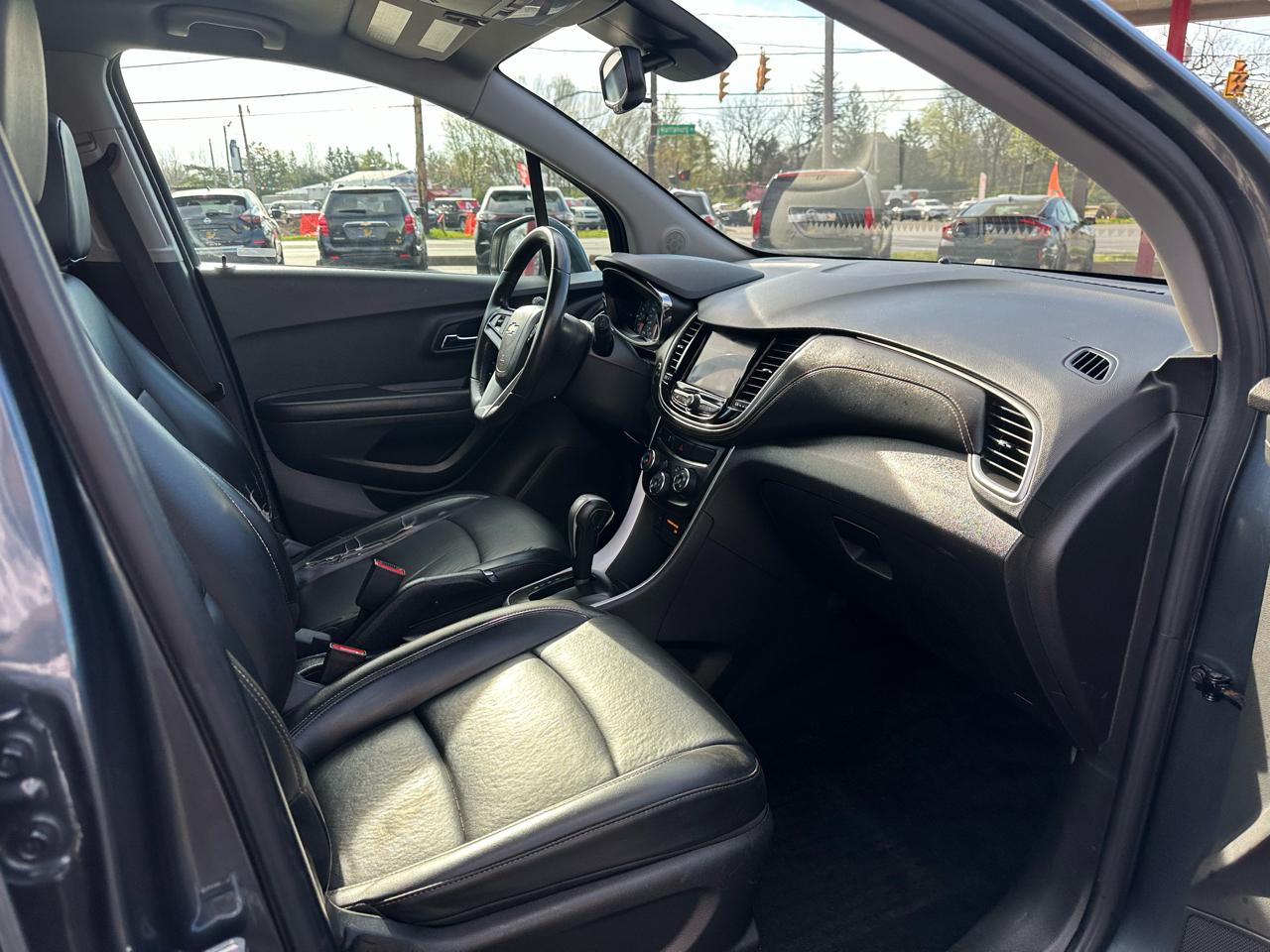 Chevrolet Trax FWD 4dr LT 2021