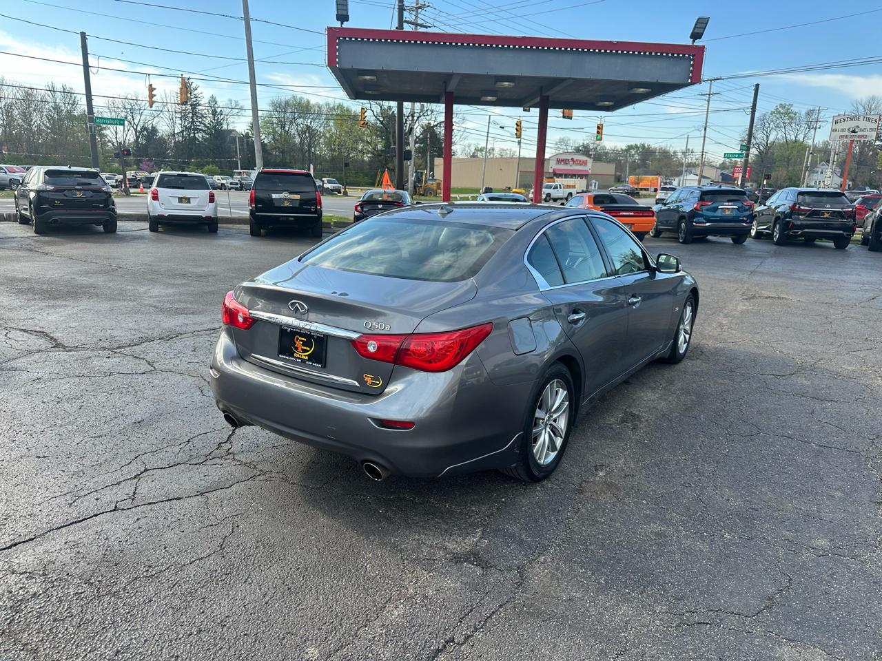 Infiniti Q50 4dr Sdn RWD 2014