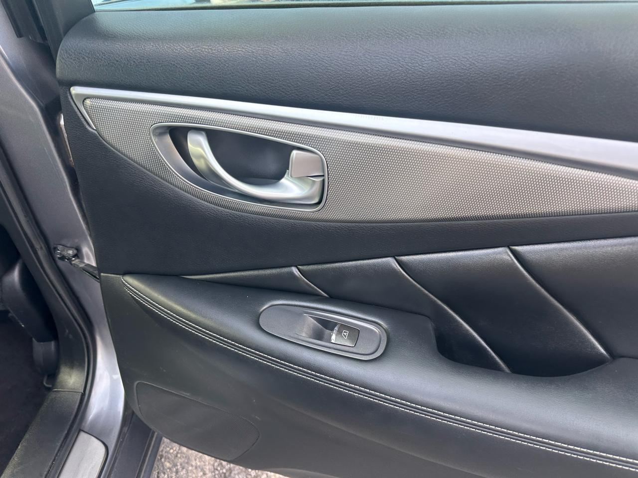 Infiniti Q50 4dr Sdn RWD 2014