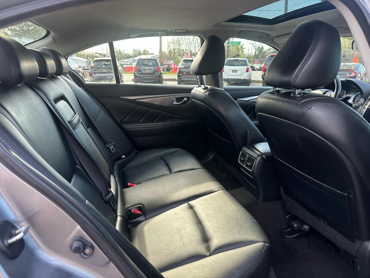 Infiniti Q50 4dr Sdn RWD 2014