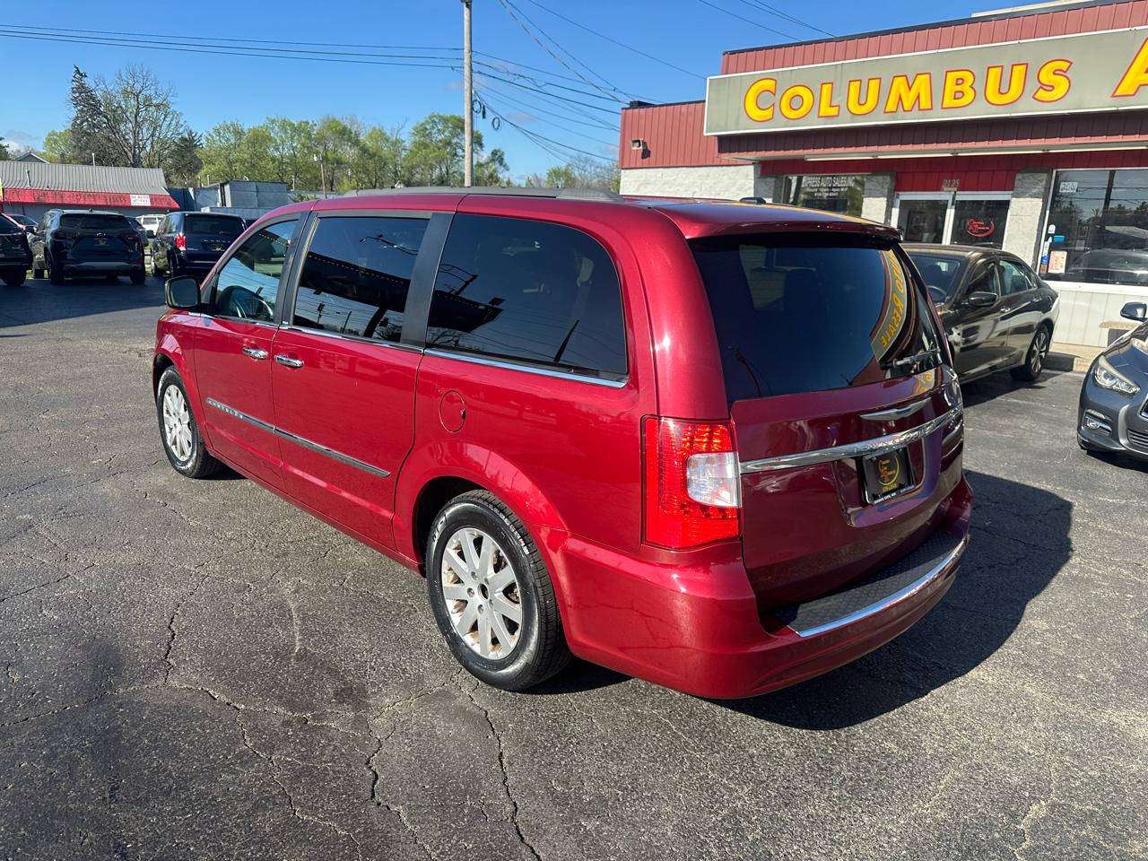 Chrysler Town & Country 4dr Wgn Touring-L 2012