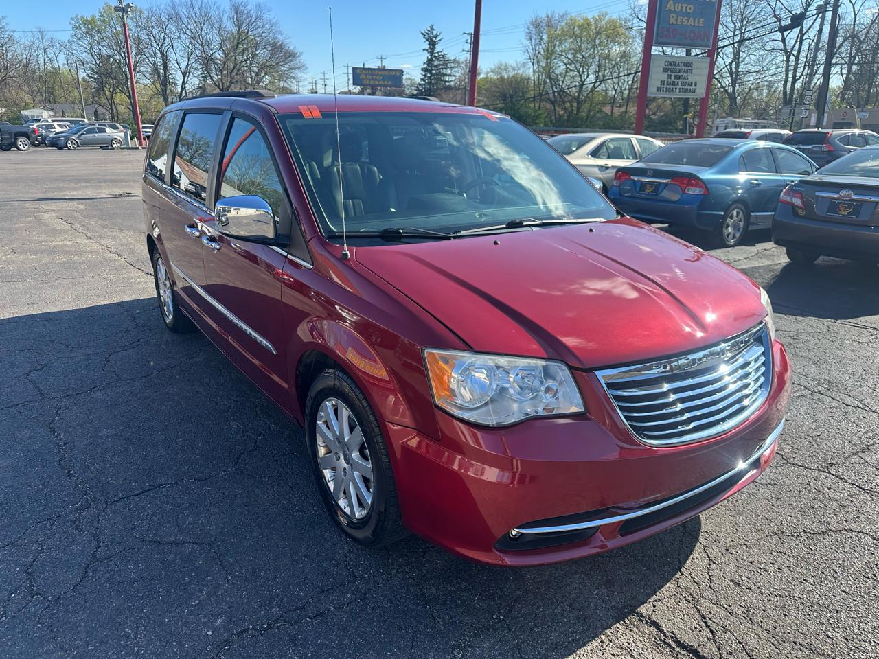 Chrysler Town & Country 4dr Wgn Touring-L 2012