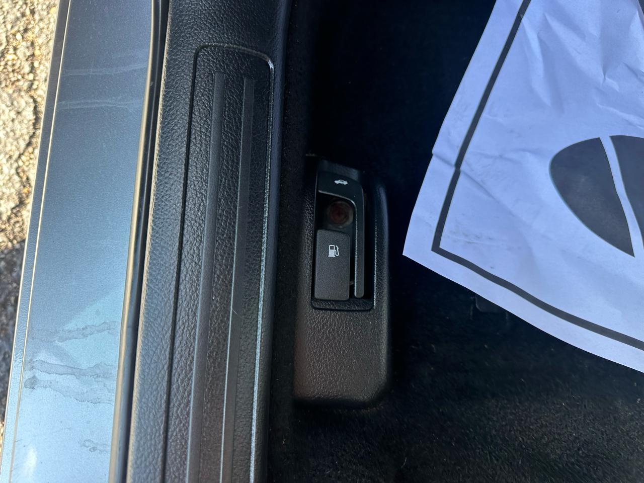 Mazda MAZDA3 4dr Sdn Auto i Touring 2010