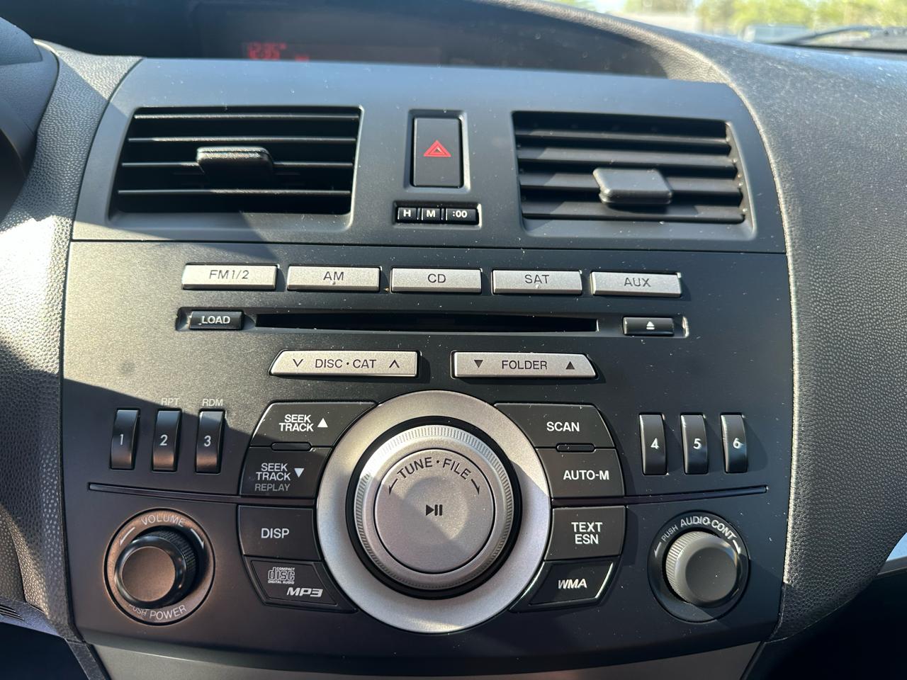 Mazda MAZDA3 4dr Sdn Auto i Touring 2010