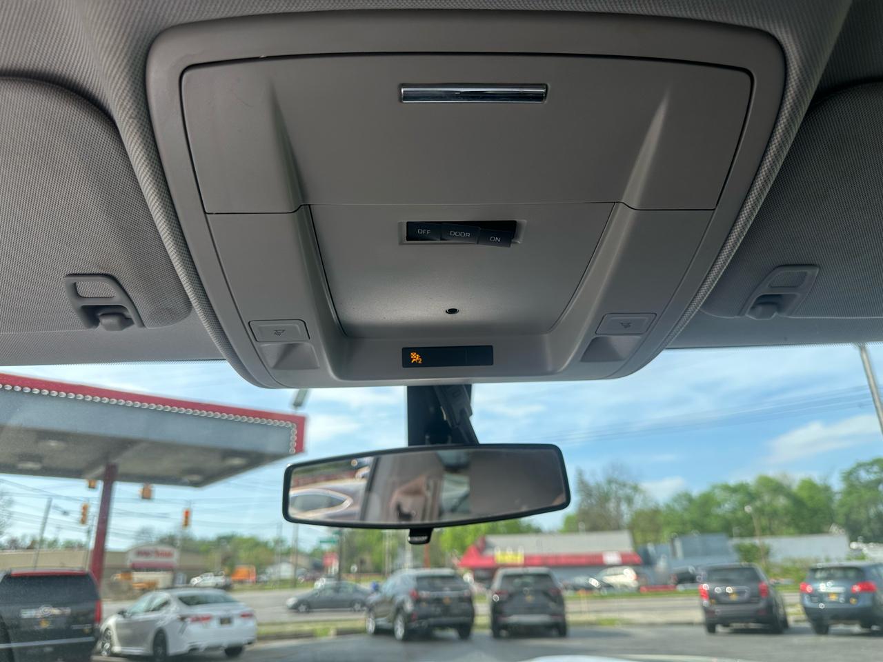 Chevrolet Silverado 1500 4WD Double Cab 143.5" Custom 2017